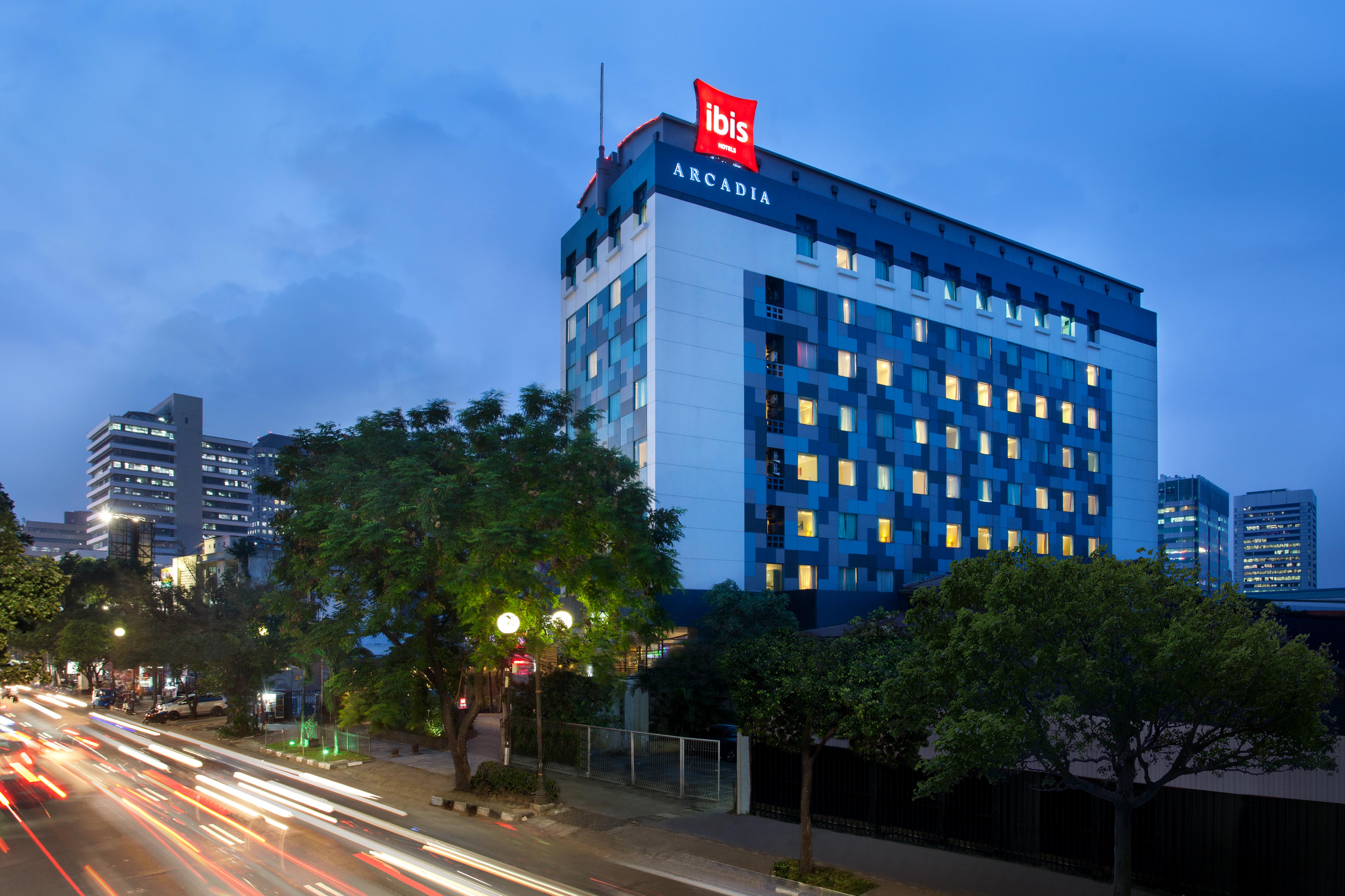 Ibis Arcadia Hotel 3*